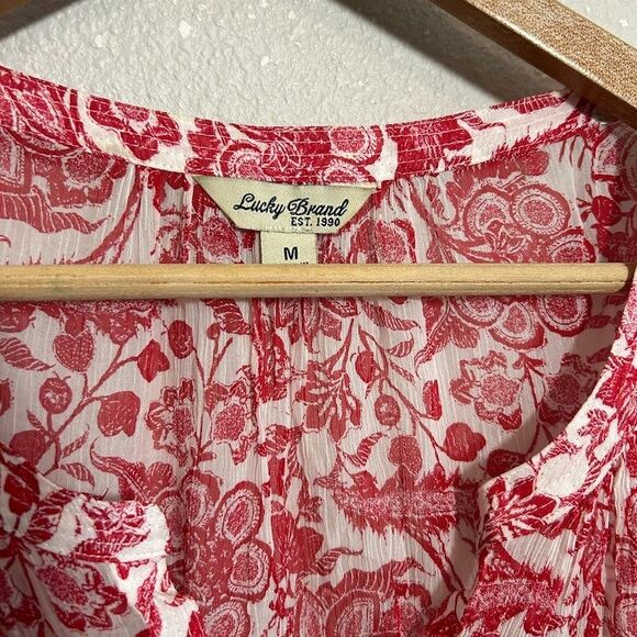 Lucky Brand Womens Blouse M Red Floral Button Up Rayon Semi Sheer - Picture 7 of 8